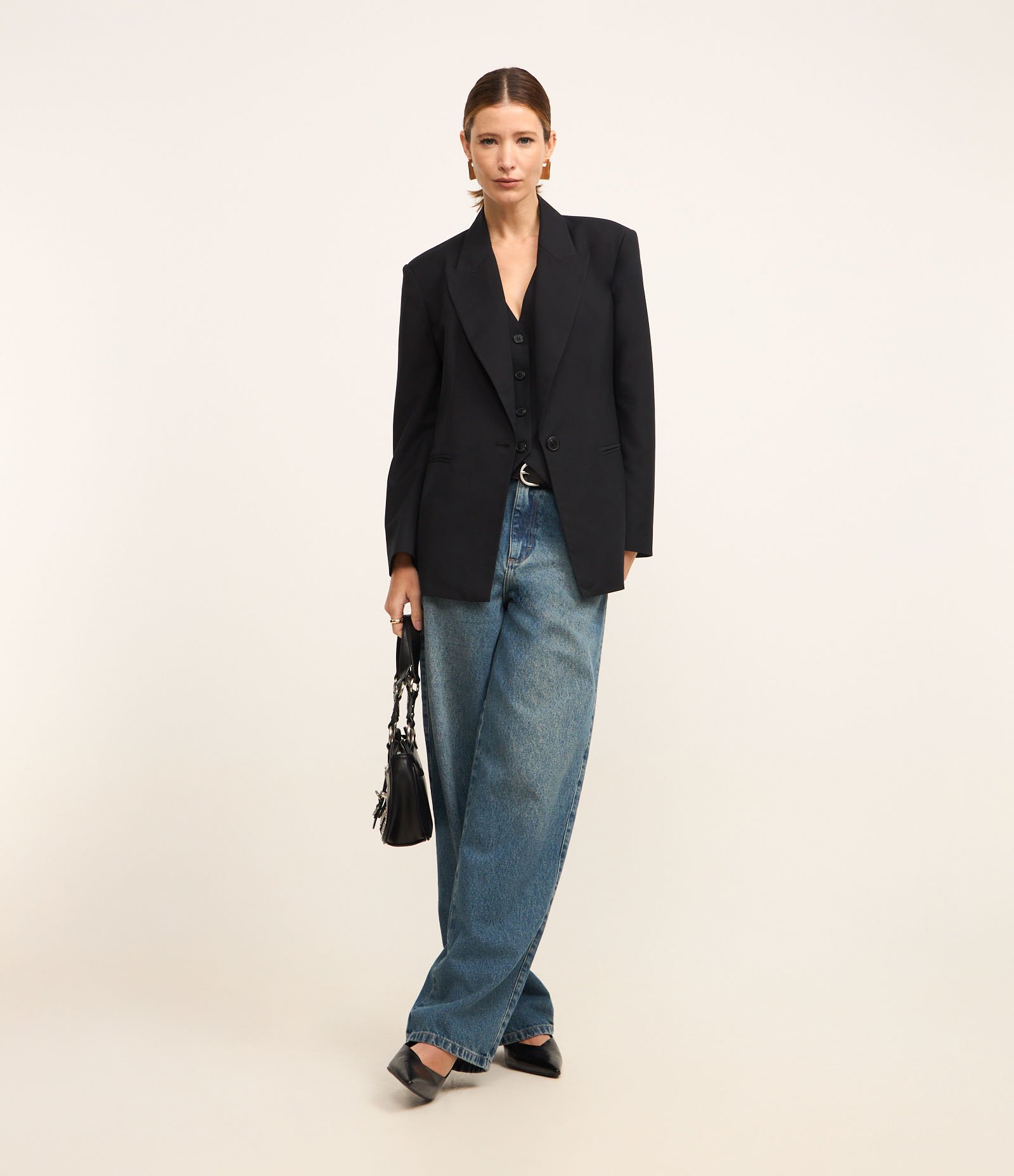 Blazer Oversized em Alfaiataria com Botão Único Preto 2