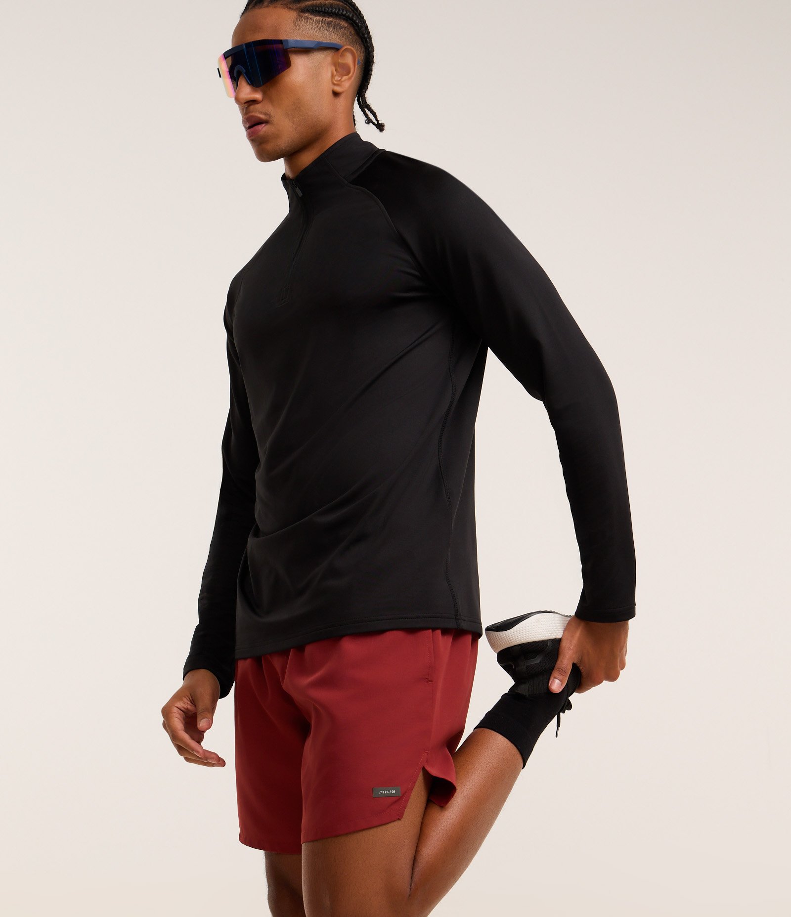 Bermuda Esportiva com Cós Elástico Vermelho Borgonha 3