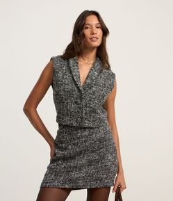 Colete Cropped em Tweed com Lapela