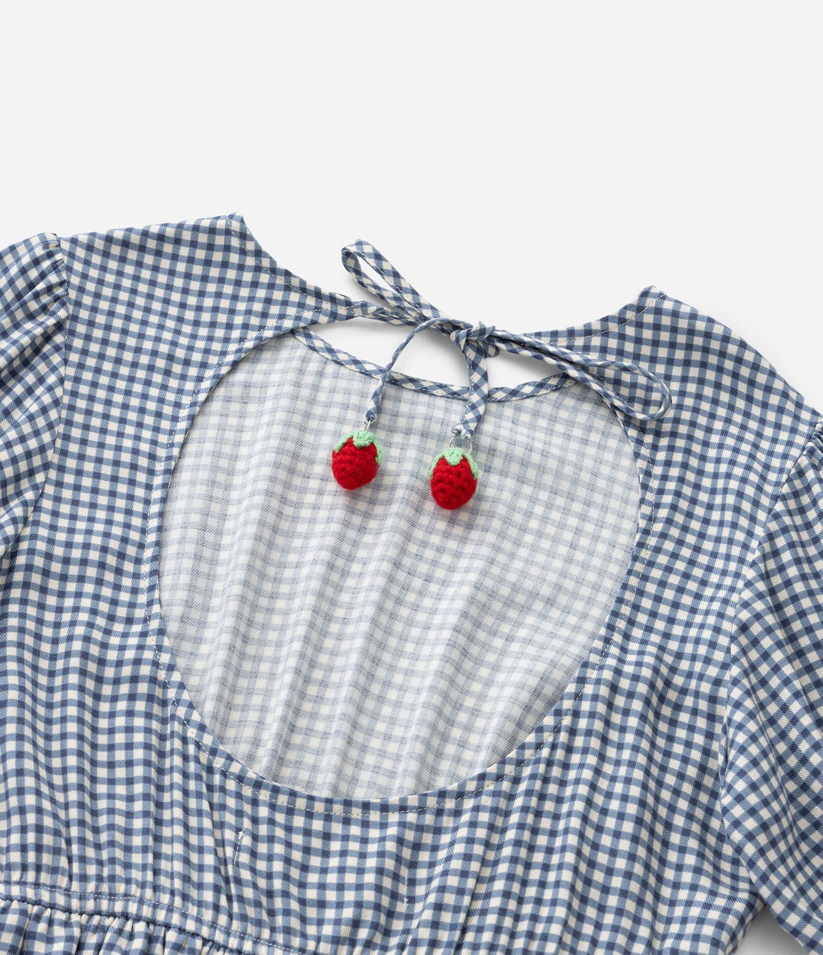 Vestido Infantil com Pingente Morango e Estampa Xadrez - Tam 5 a 14 Anos Azul 7