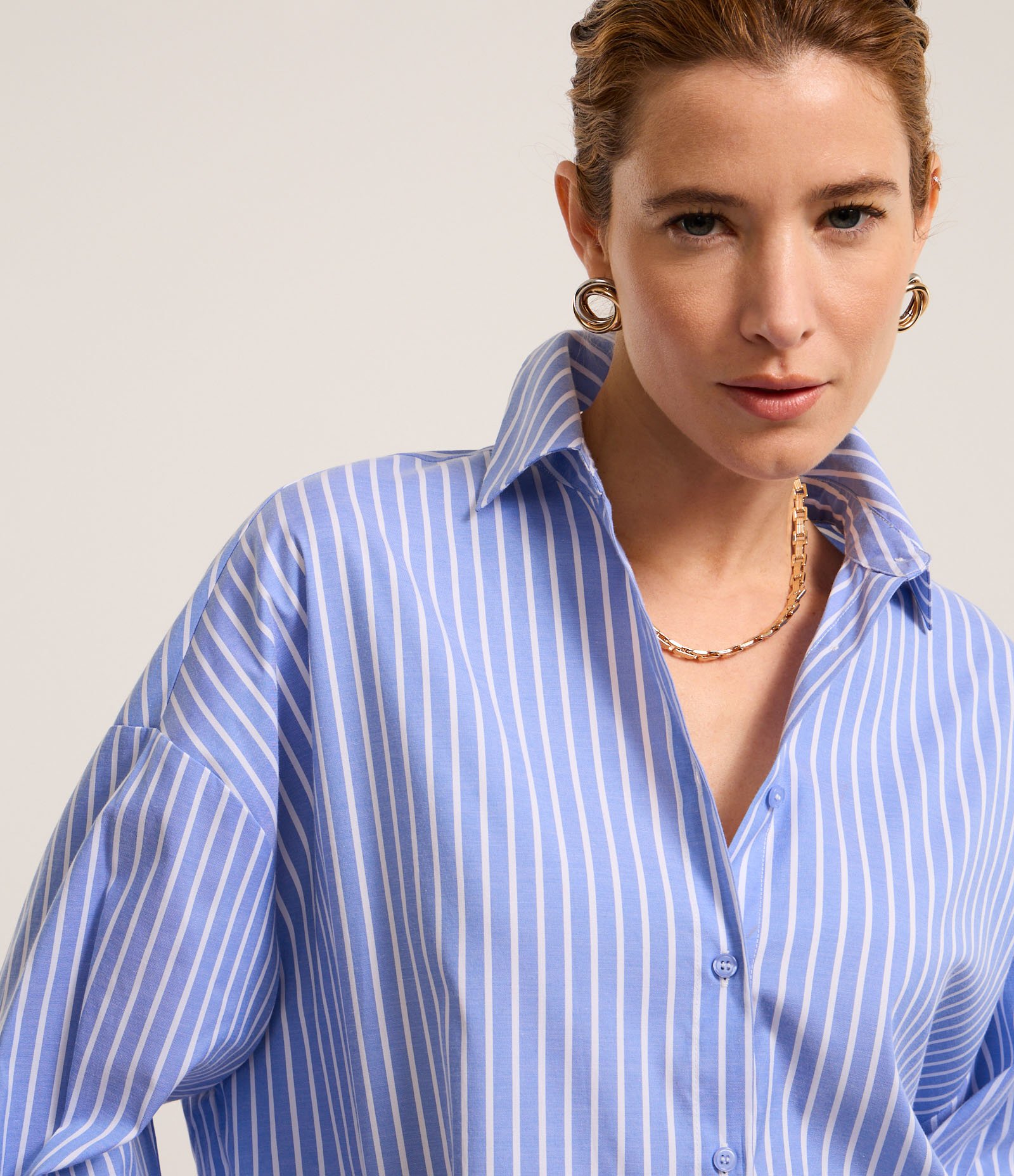 Camisa Over Alongada em Tricoline Listrado com Fio Tinto Azul 3