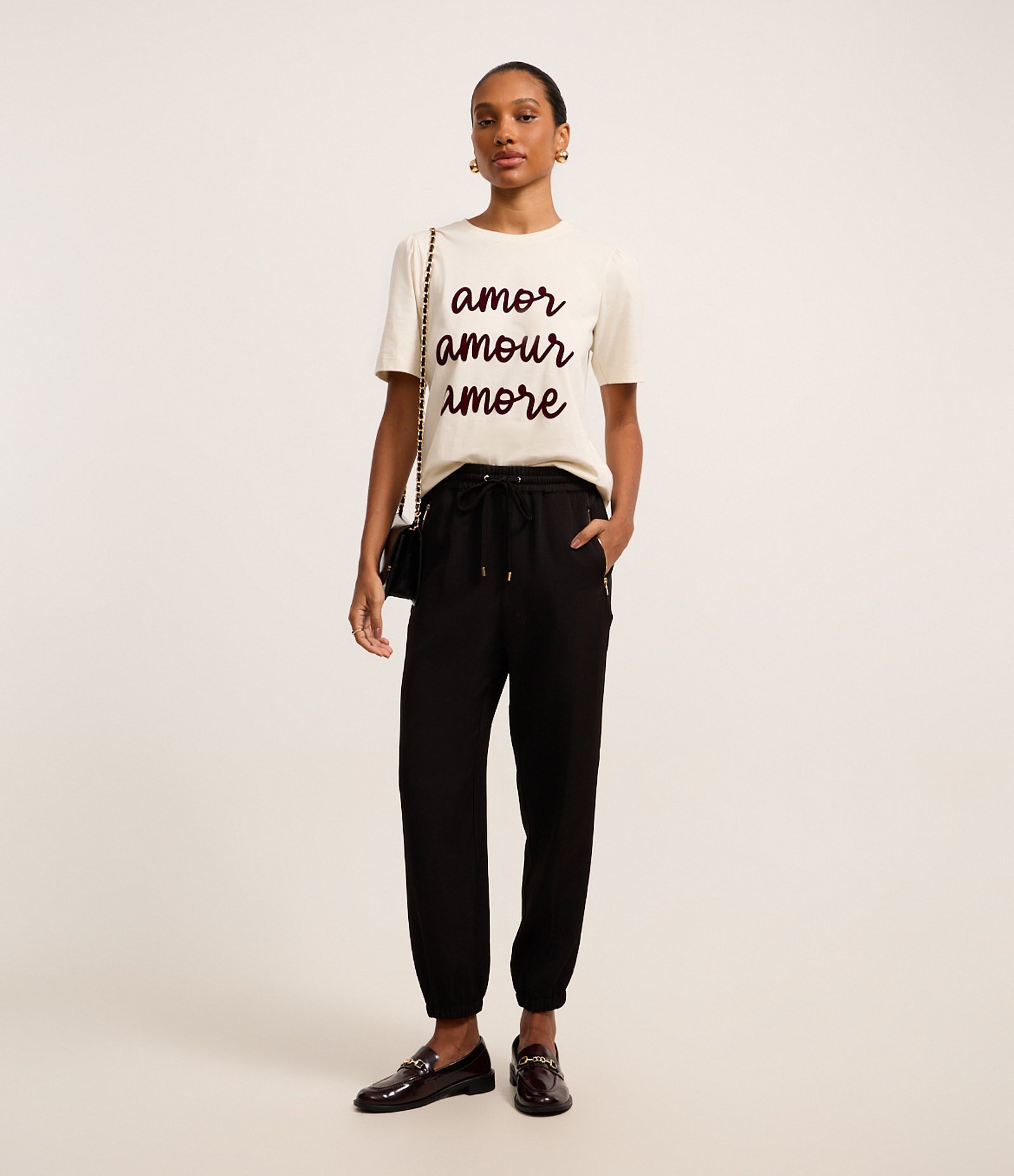 Calça Jogger Alfaiatada com Forro e Zíper Metalizado Preto 1