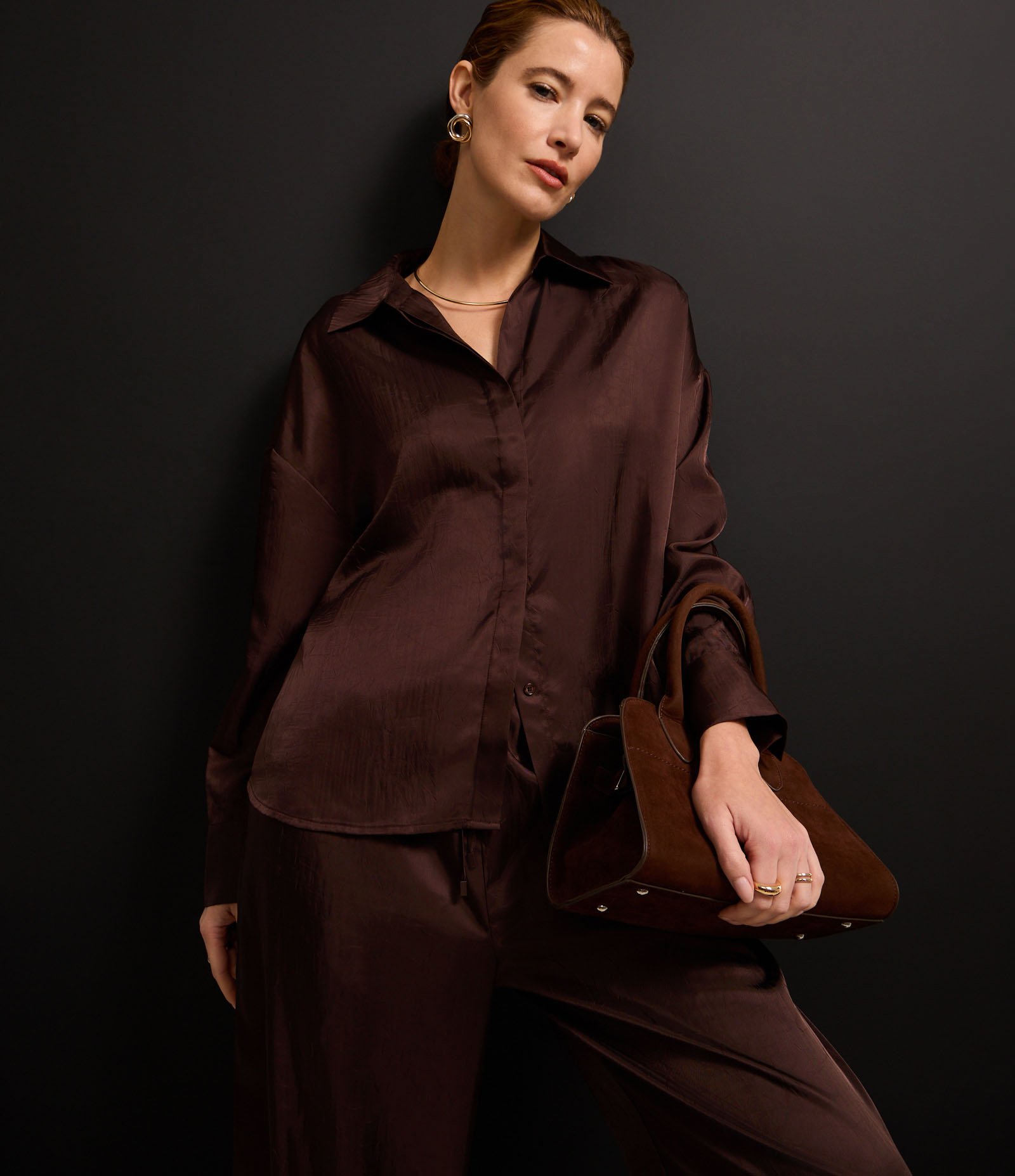 Camisa Acetinada com Botões e Manga Longa 5