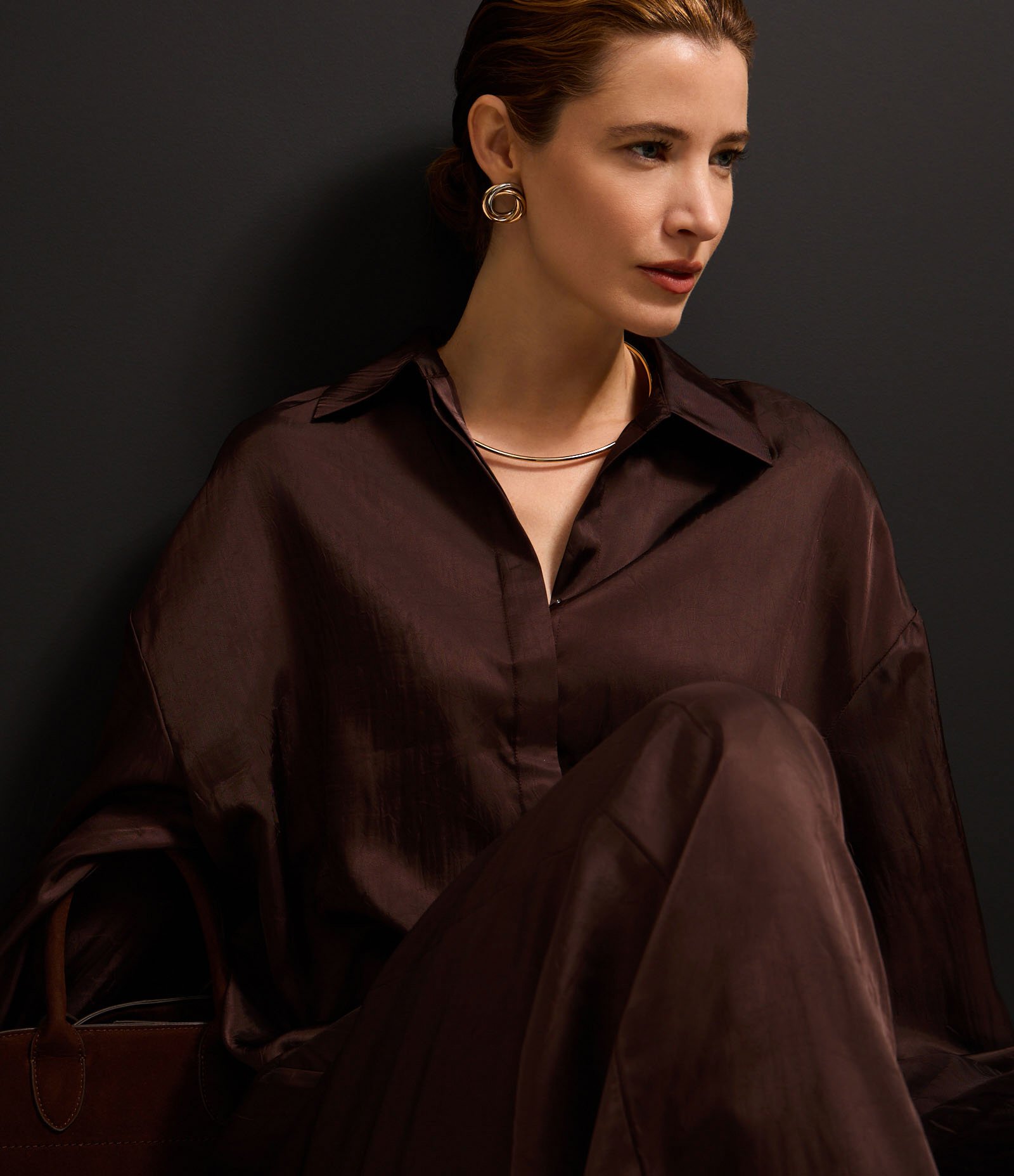 Camisa Acetinada com Botões e Manga Longa 6