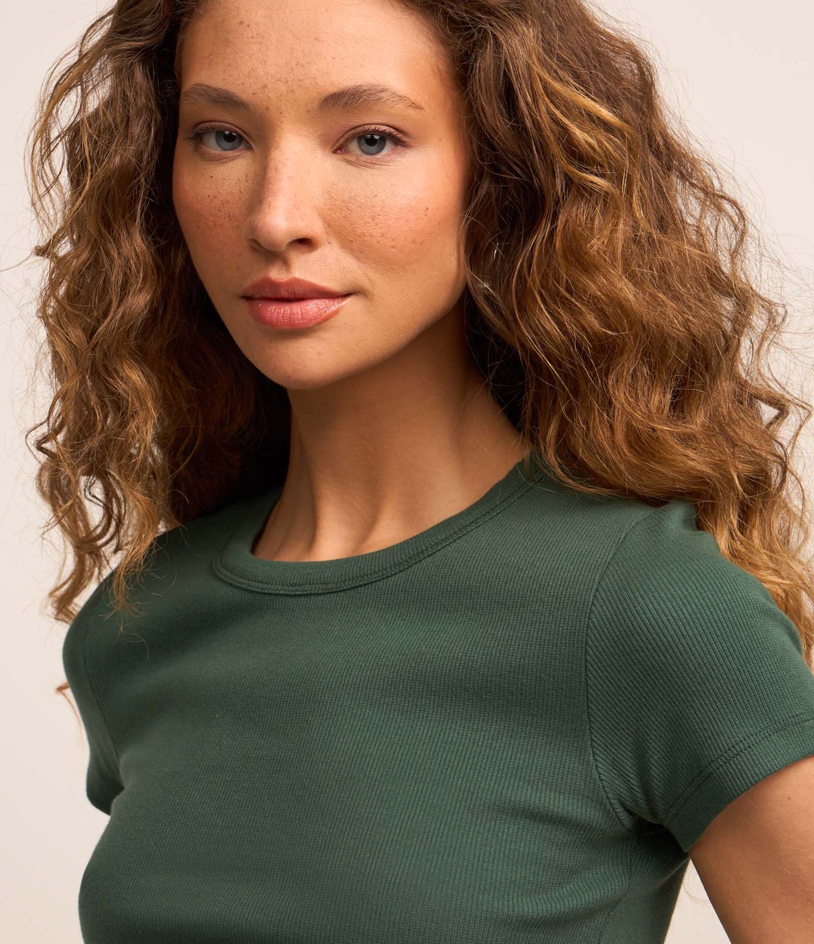 Blusa Canelada em Ribana com Manga Curta Verde Escuro 3