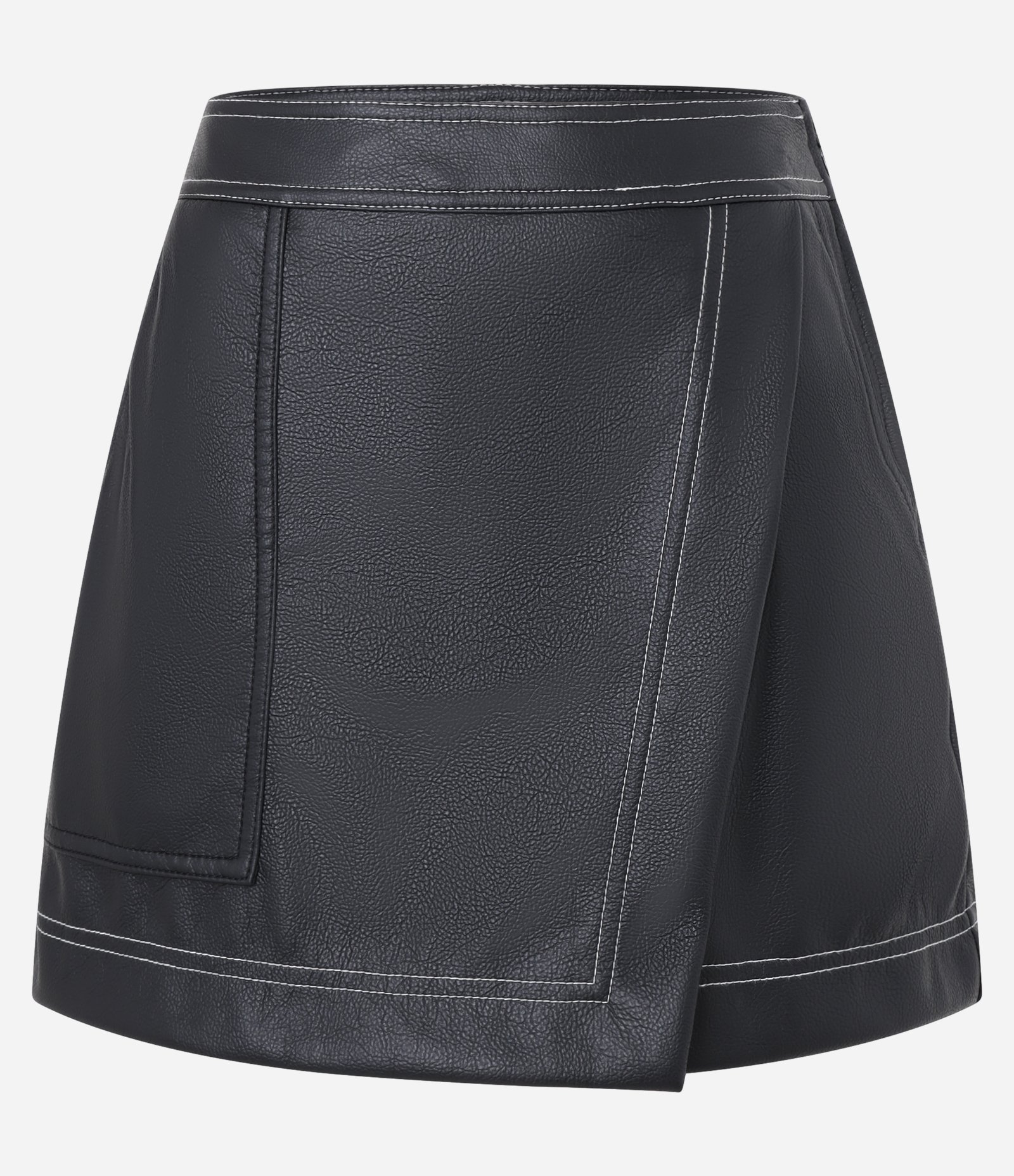 Short Saia Curto em PU Transpassado com Pespontos Contrastantes Preto