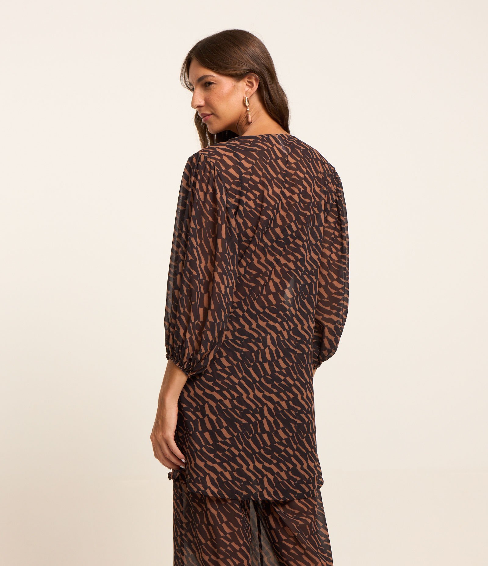 Saída de Praia Bata em Chiffon com Amarração Marrom/Preto 3