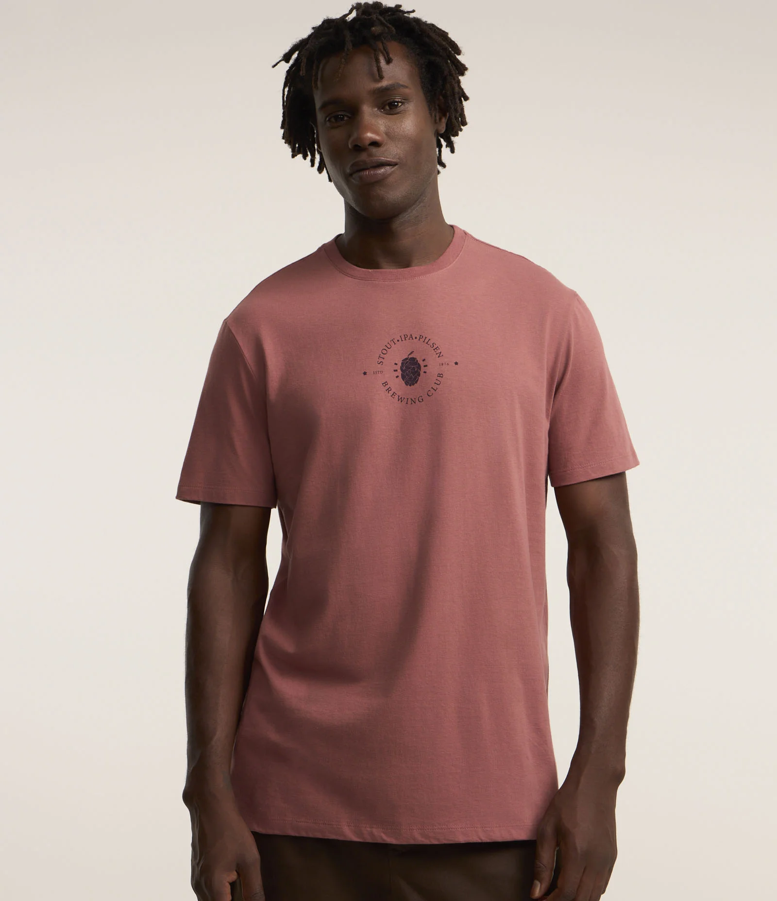 Camiseta Comfort em Algodão com Estampa Lúpulo Rosa 1