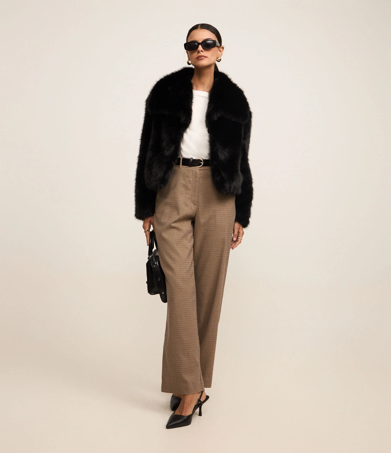 Calça Reta Alfaiatada com Cinto PU e Estampa Pied de Poule Bege 1