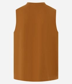 Regata Machão em Algodão com Gola Redonda e Etiqueta na Barra