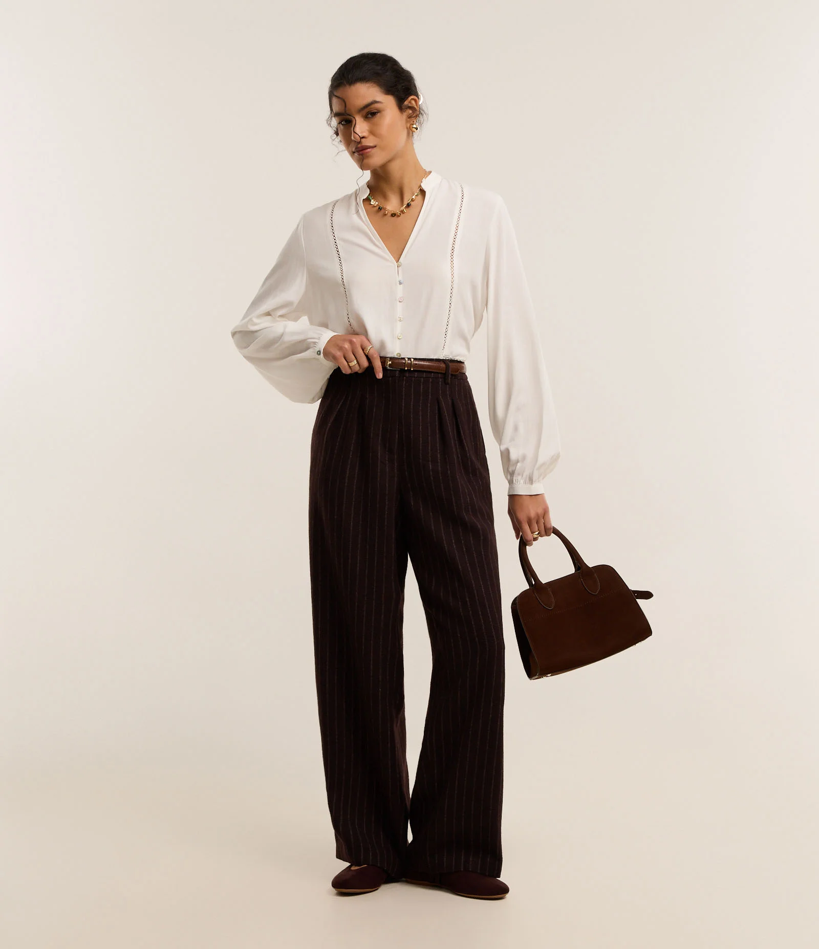 Camisa Bata em Viscose com Detalhes de Entremeios Branco 2