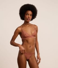 Calcinha String em Microfibra com Renda Floral
