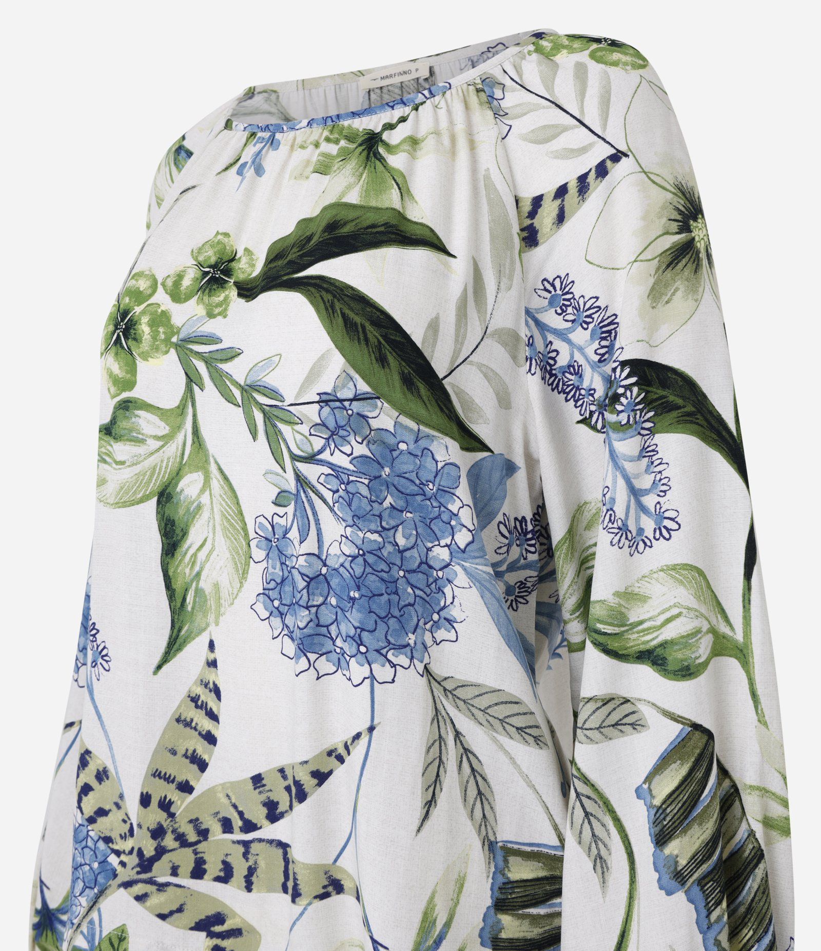 Blusa em Viscose com Decote Canoa e Estampa Floral Multicores 6