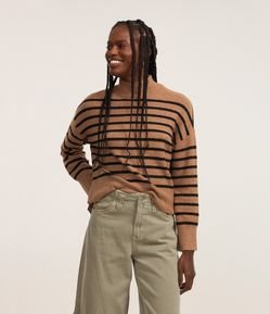 Suéter Slim em Tricô Leve Listrado com Gola Alta