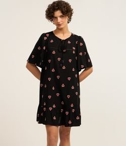 Vestido Curto em Viscolinho com Bordado Coração