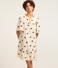 Vestido Evasê Curto em Viscolinho com Bordado Sol