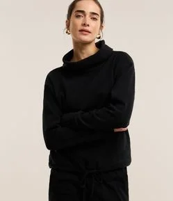 Blusa em Malha Brush com Gola Alta Degagê