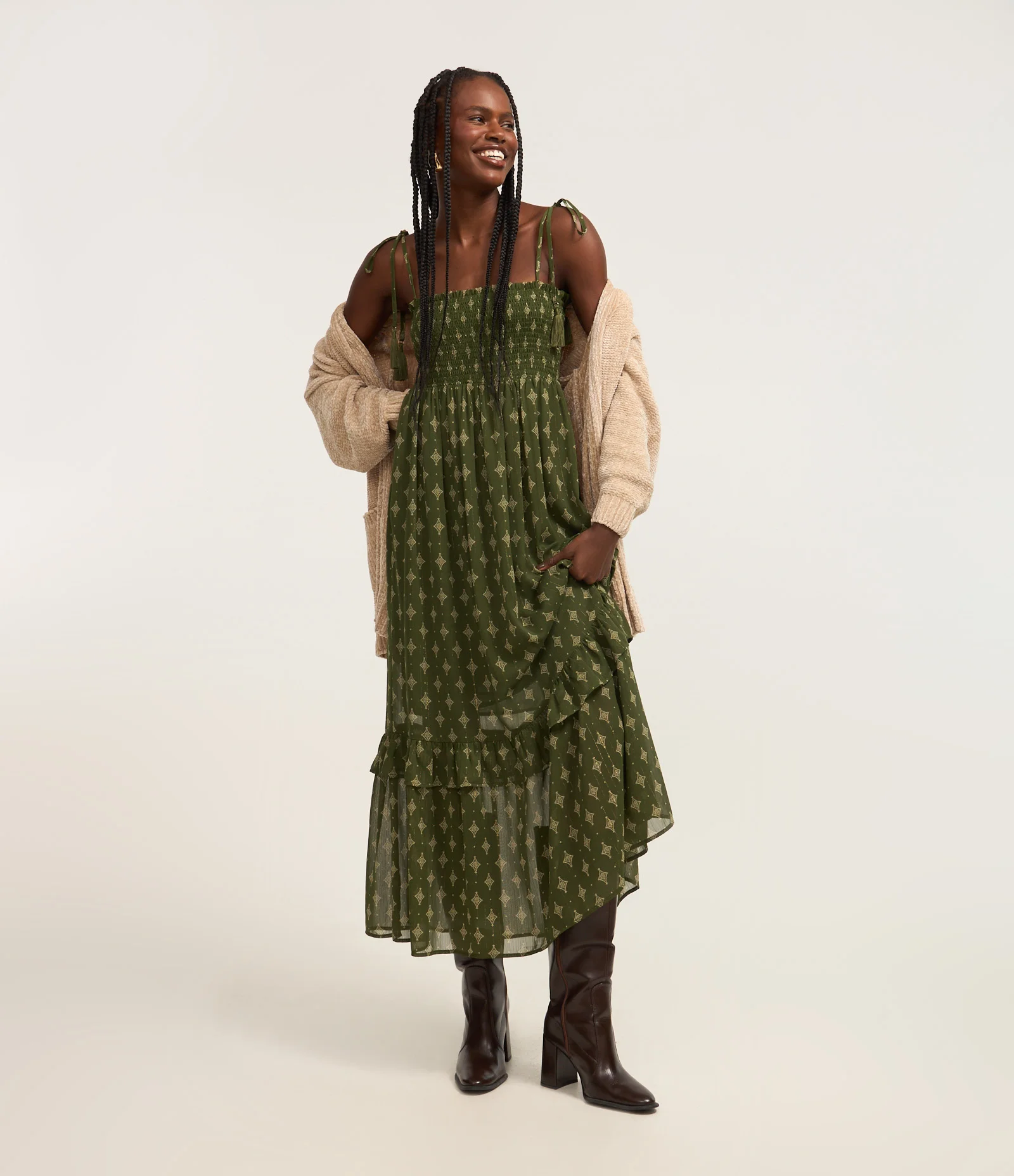 Vestido New Midi em Chiffon com Lastex no Busto e Babado na Barra Verde 1