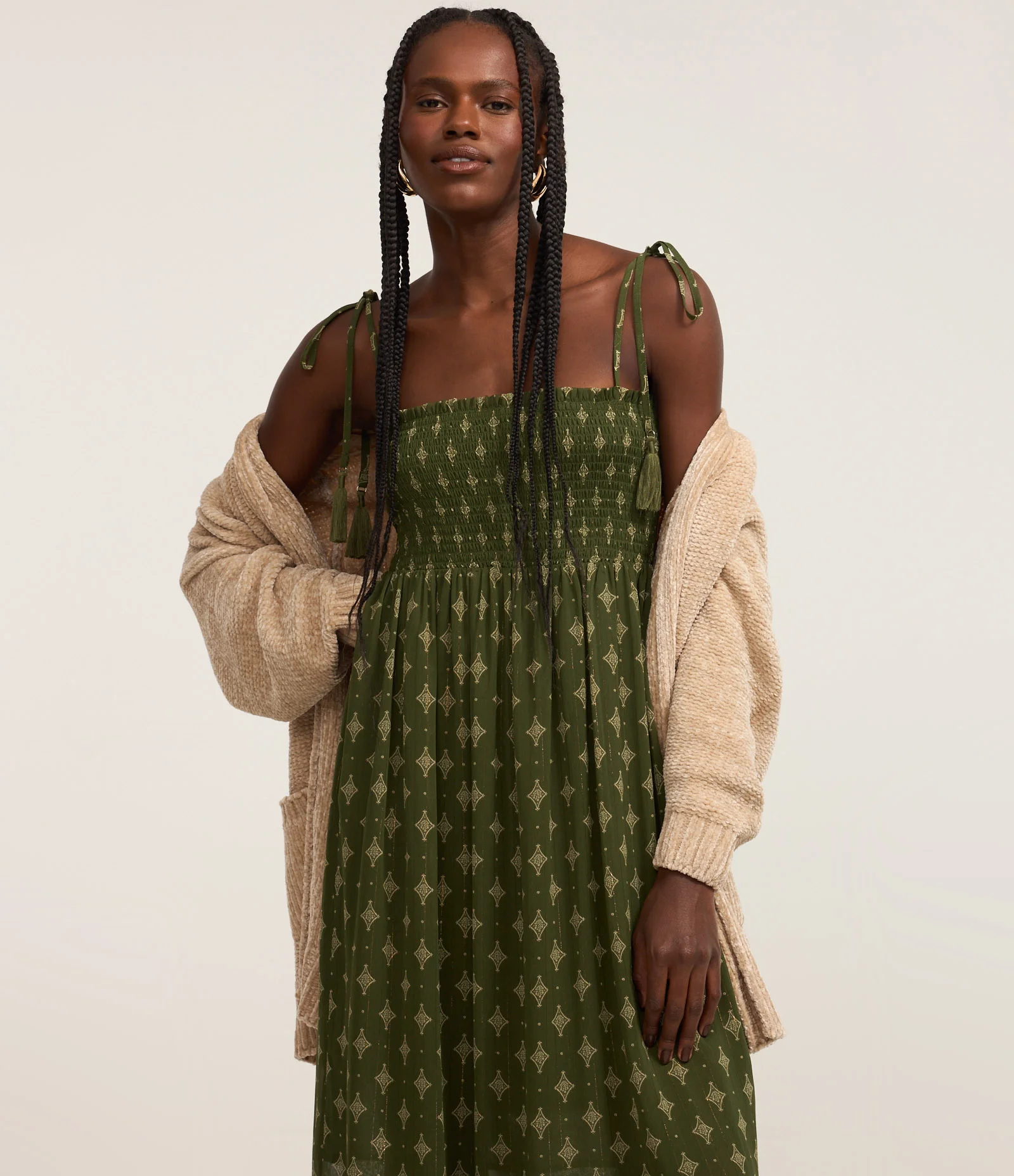 Vestido New Midi em Chiffon com Lastex no Busto e Babado na Barra Verde 2