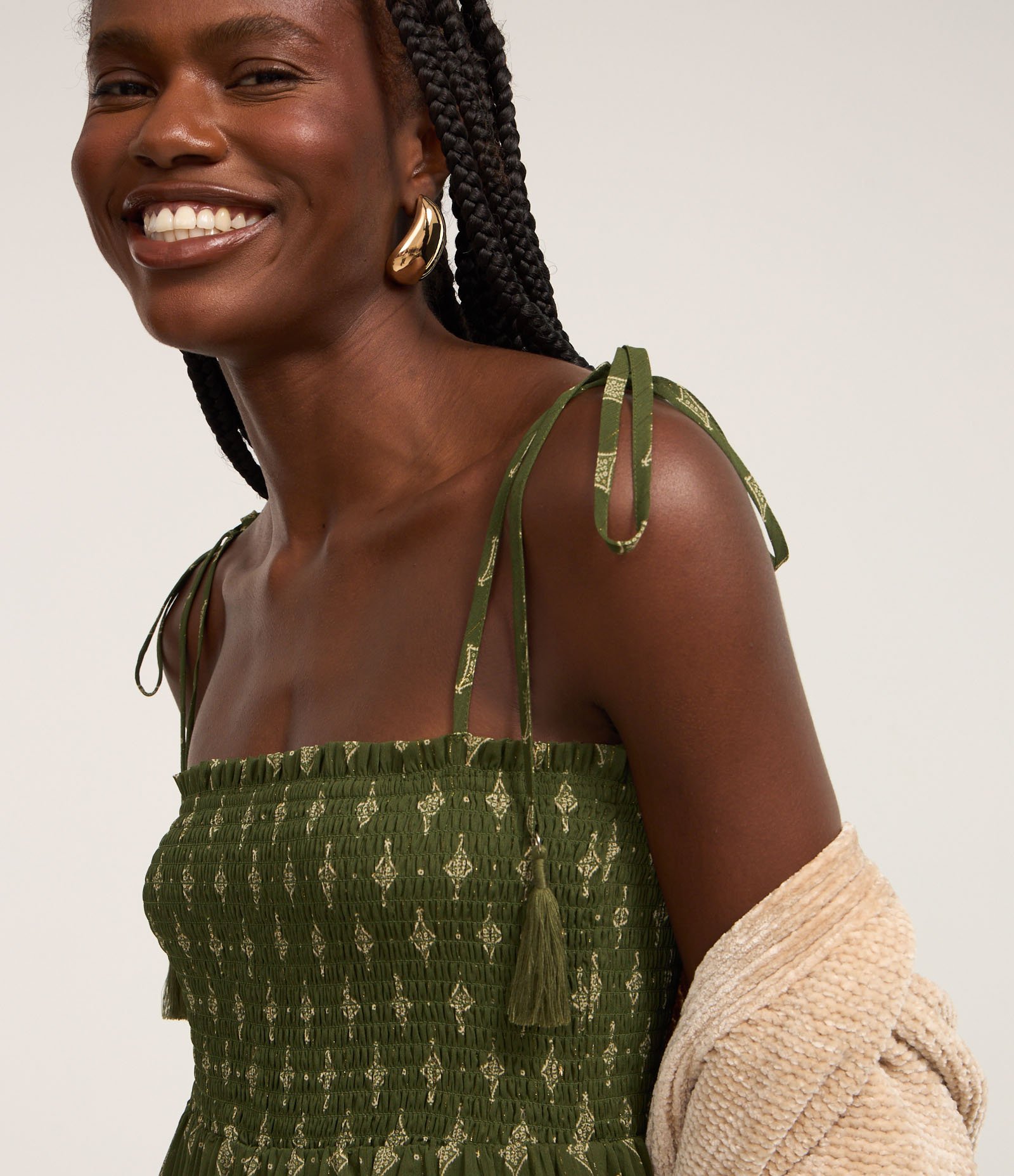 Vestido New Midi em Chiffon com Lastex no Busto e Babado na Barra Verde 3