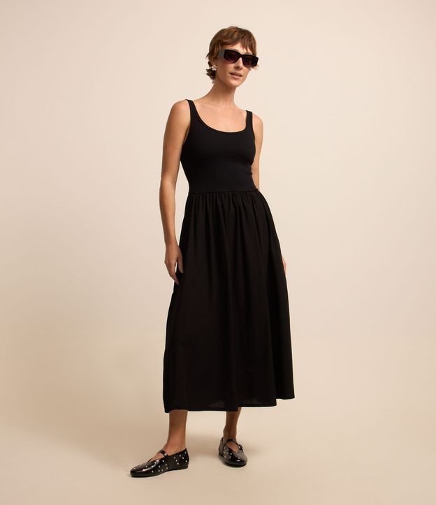 Vestido Midi em Ribana com Alça Média