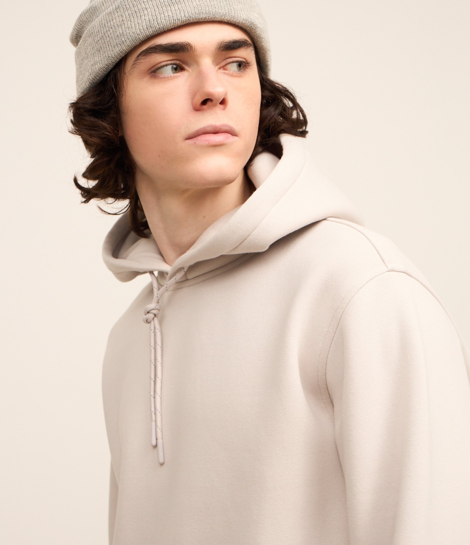 Blusão Fechado Comfort em Moletom com Capuz 4