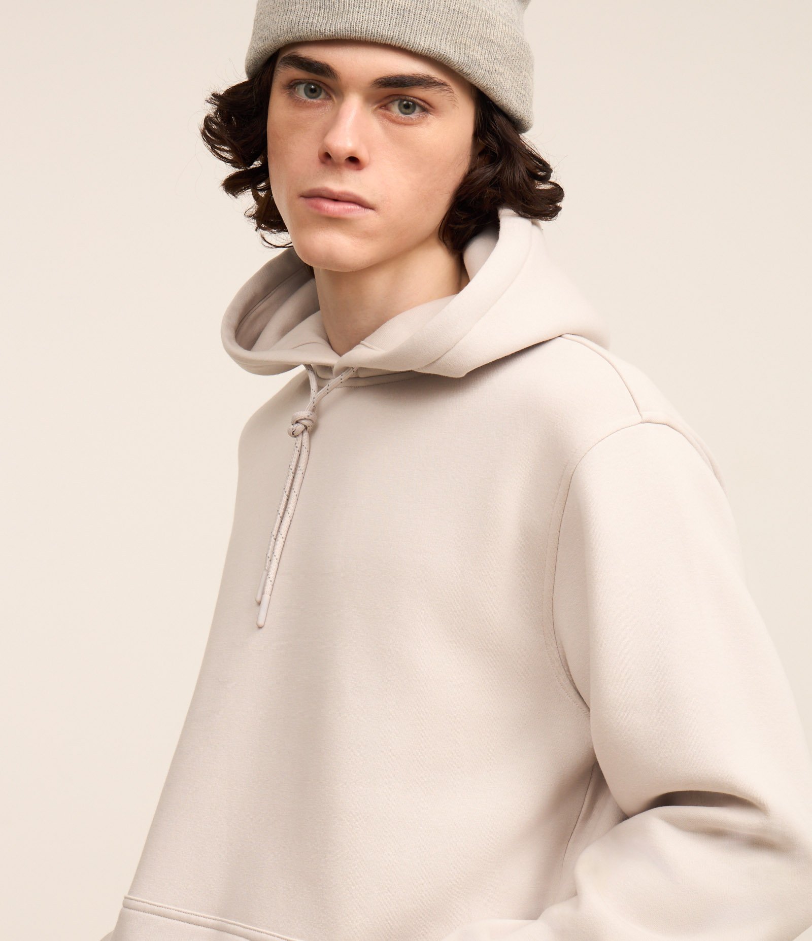 Blusão Fechado Comfort em Moletom com Capuz 5