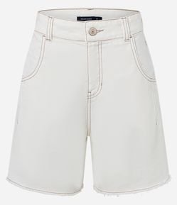 Bermuda em Sarja com Bolsão e Prega