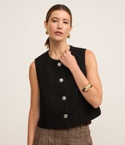 Colete Texturizado em Tweed com Gola Redonda e Pences