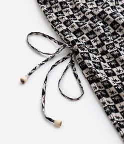 Macaquinho em Viscose Estampa Coqueiros Curve & Plus Size