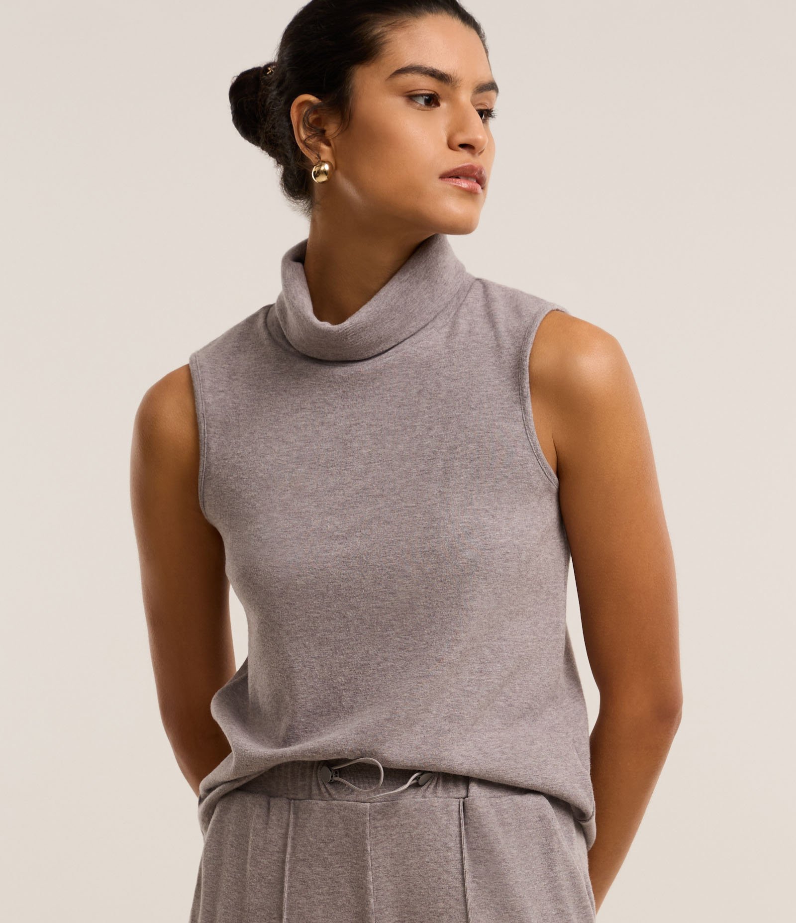 Blusa em Moletinho com Gola Alta e Malha Brushed Cinza 1