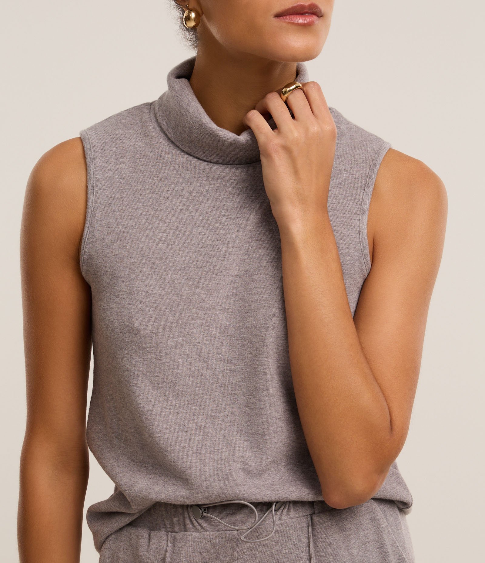 Blusa em Moletinho com Gola Alta e Malha Brushed Cinza 4