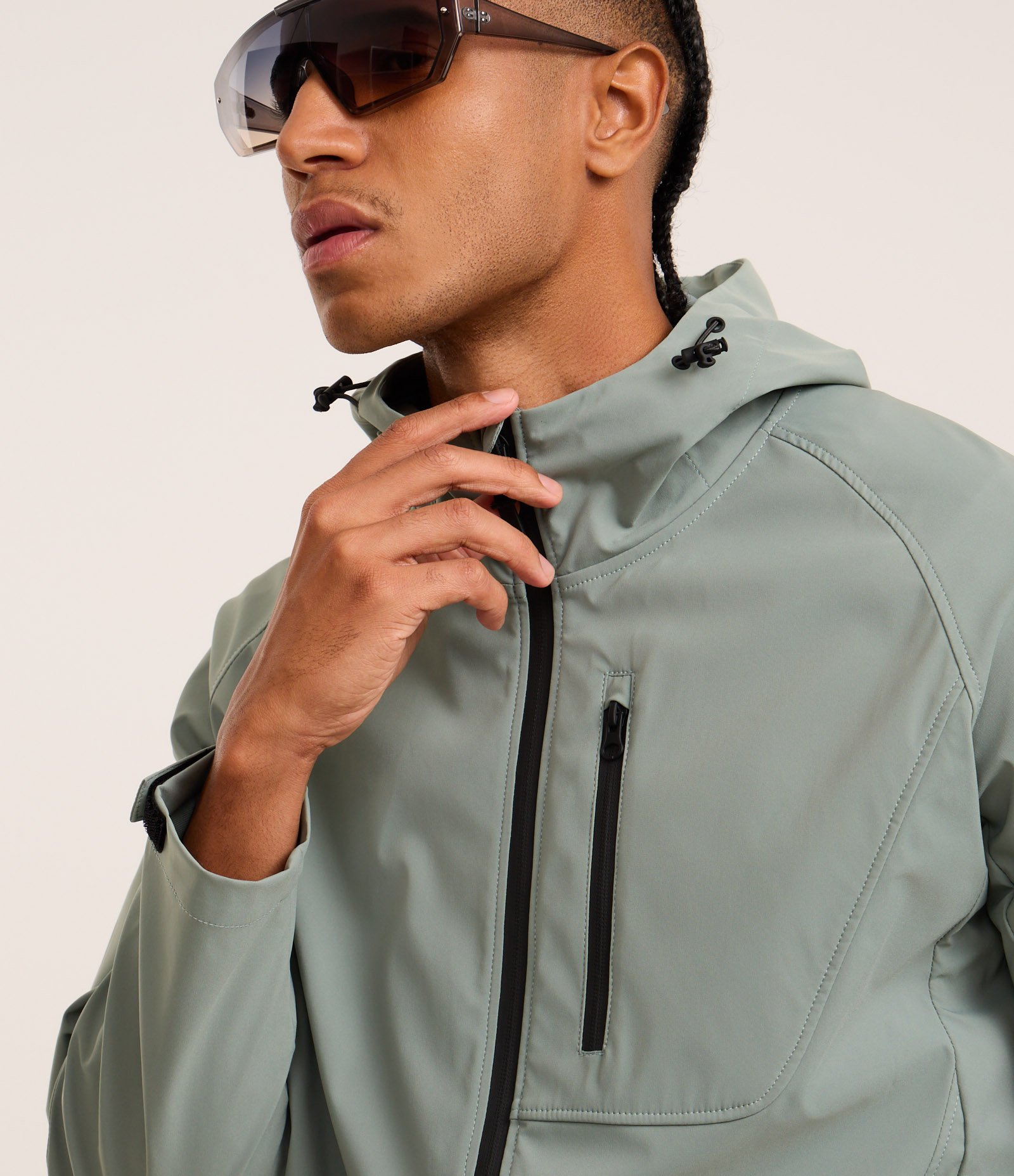 Jaqueta Esportiva Resistente a Água e com Capuz Verde 9