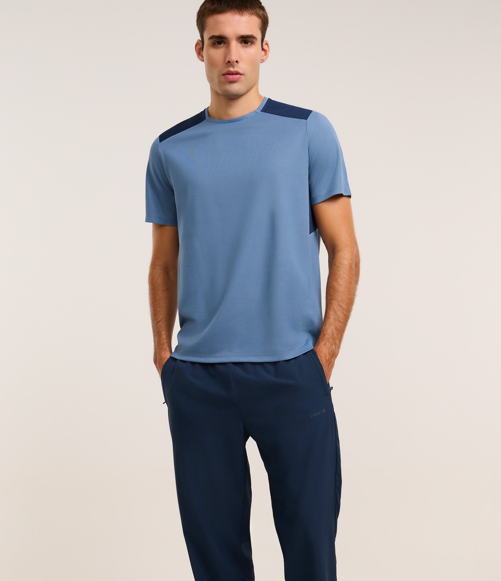 Calça Esportiva com Textura Azul 4