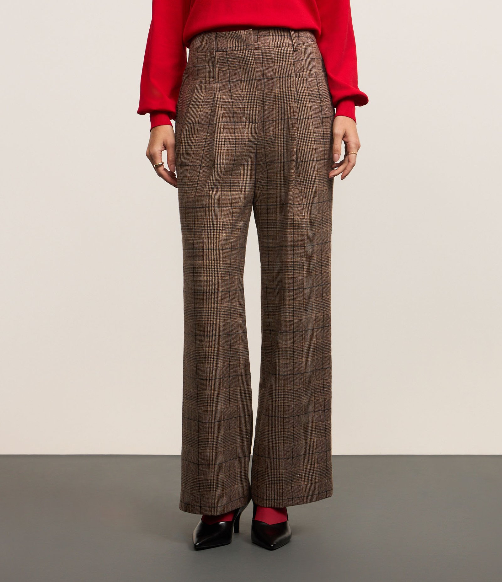 Calça Wide Leg em Alfaiataria com Cintura Alta Marrom 7