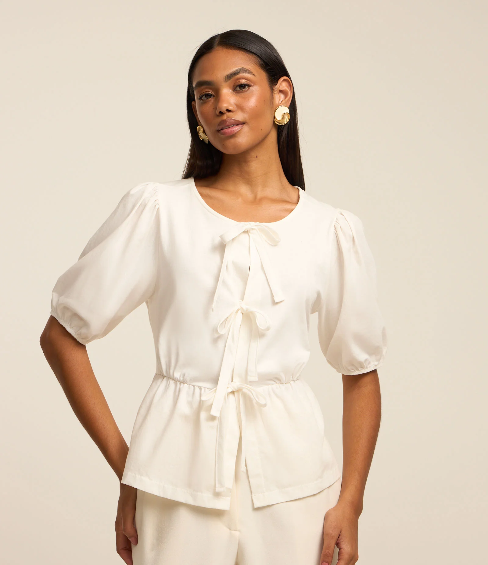 Blusa Peplum em Algodão com Manga Bufante e Branco 2