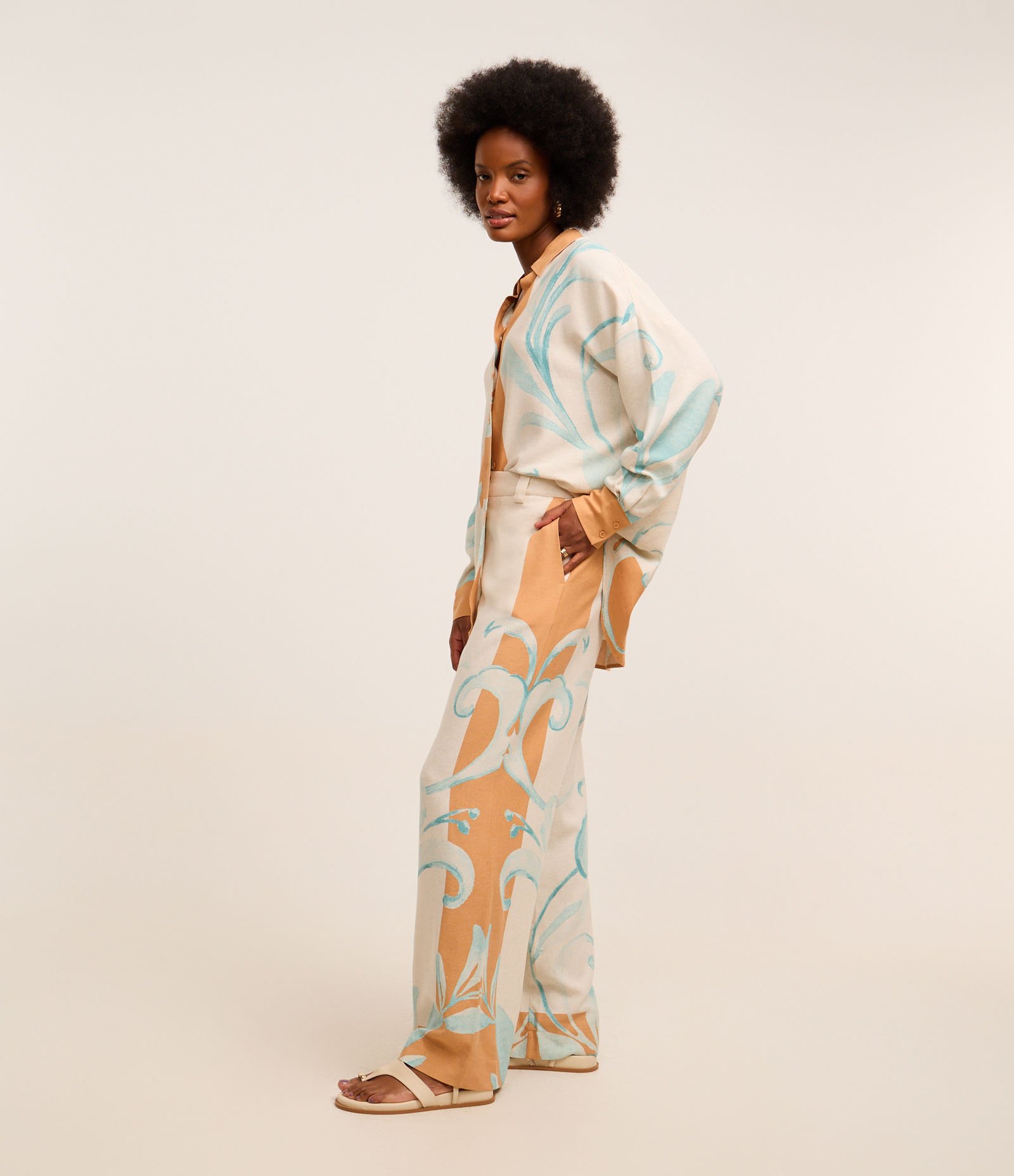 Calça Wide Leg Estampada em Viscolinho com Cintura Alta Off White 5