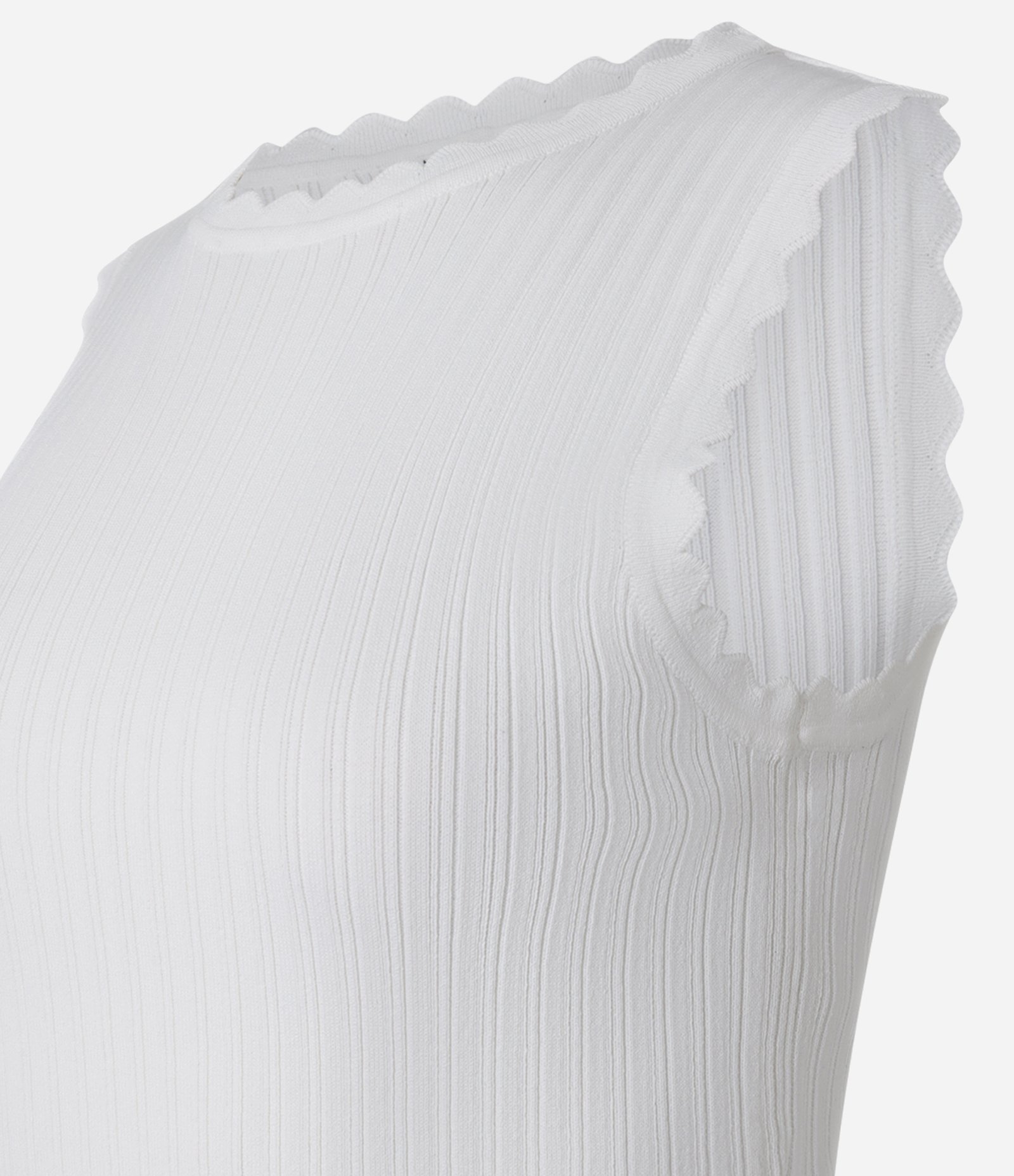 Blusa em Tricô Canelado com Detalhe Ondulados Branco 6