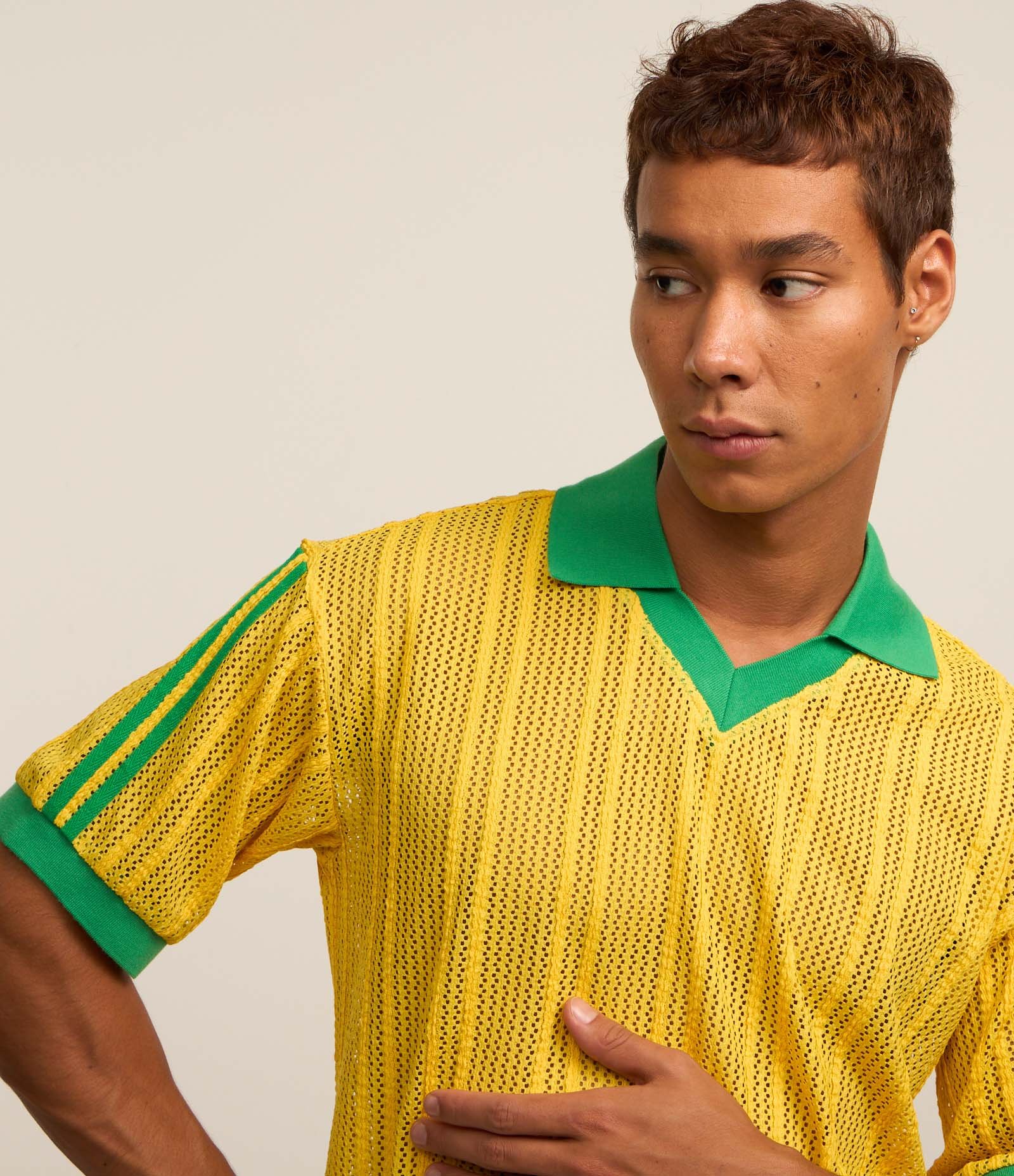 Camiseta Boxy em Laise com Textura e Transparência Amarelo 4