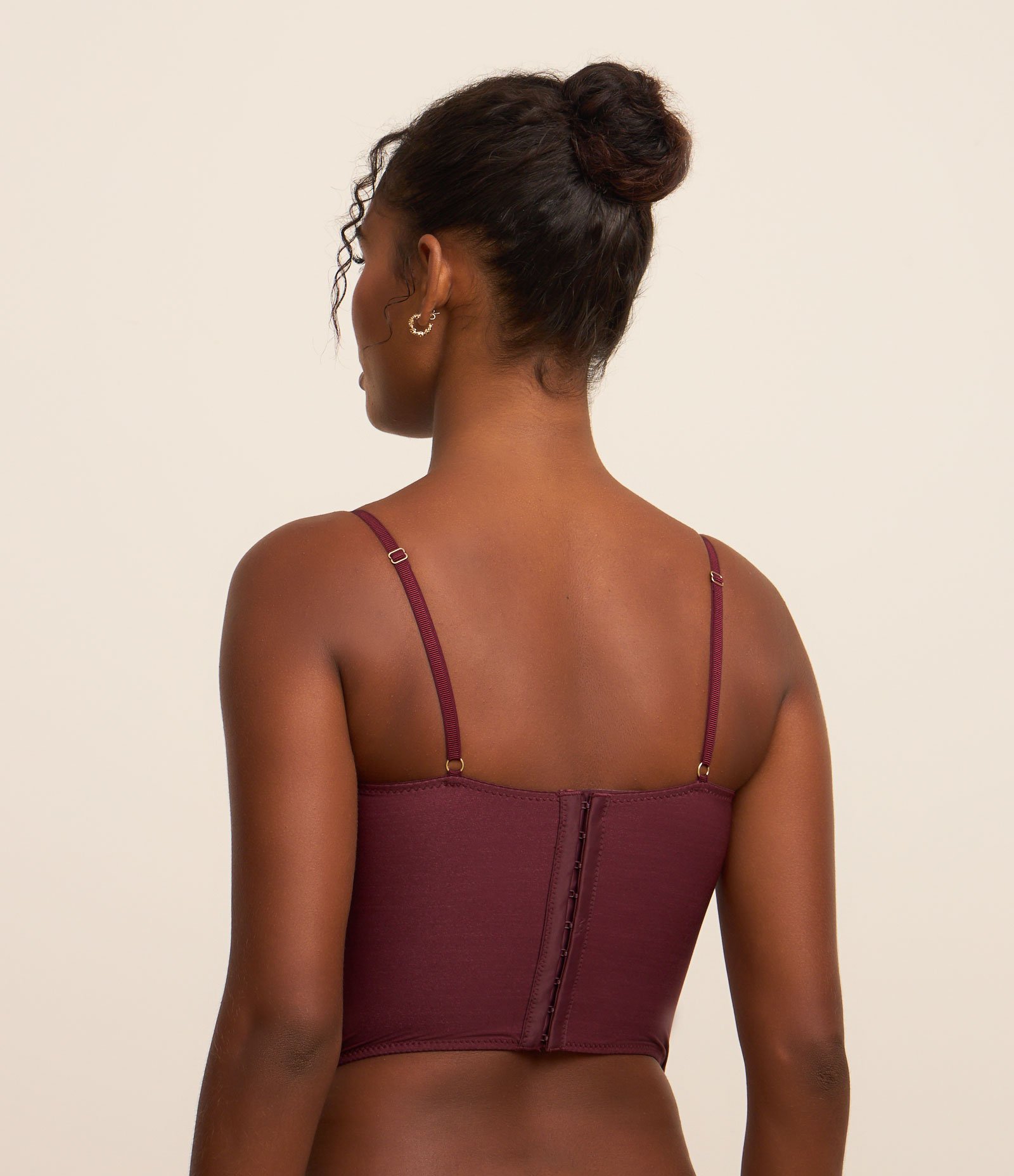 Corset Meia Taça sem Bojo com Recortes em Tule e Renda Bordô 2