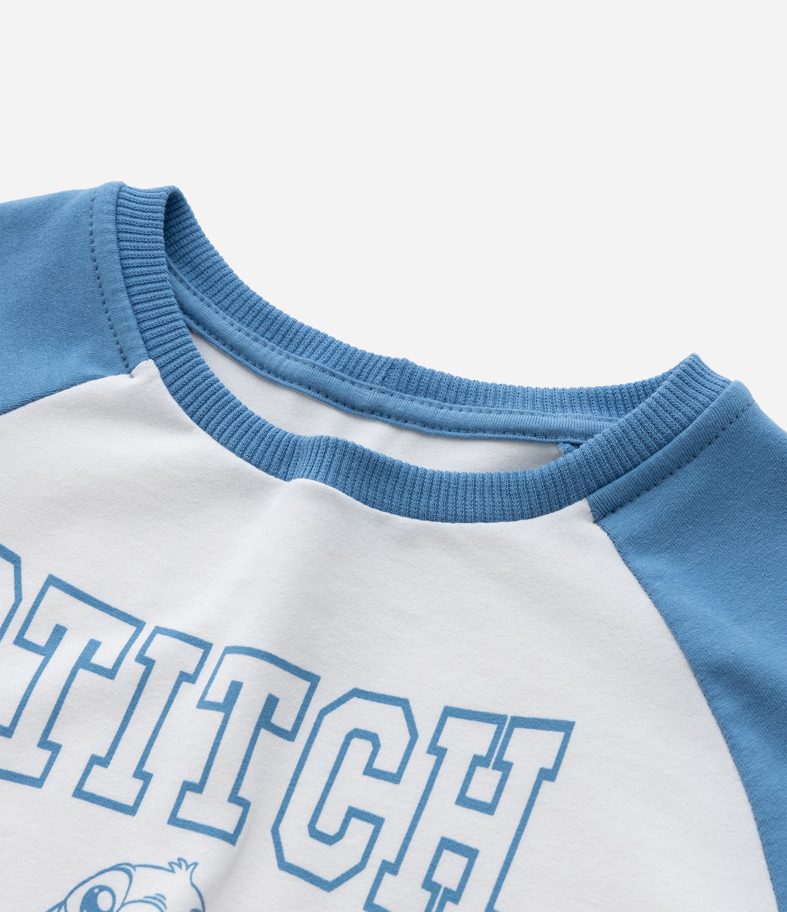 Camiseta Infantil com Mangas Raglan e Estampa do Stitch - Tam 5 a 14 Anos Branco/Azul 4