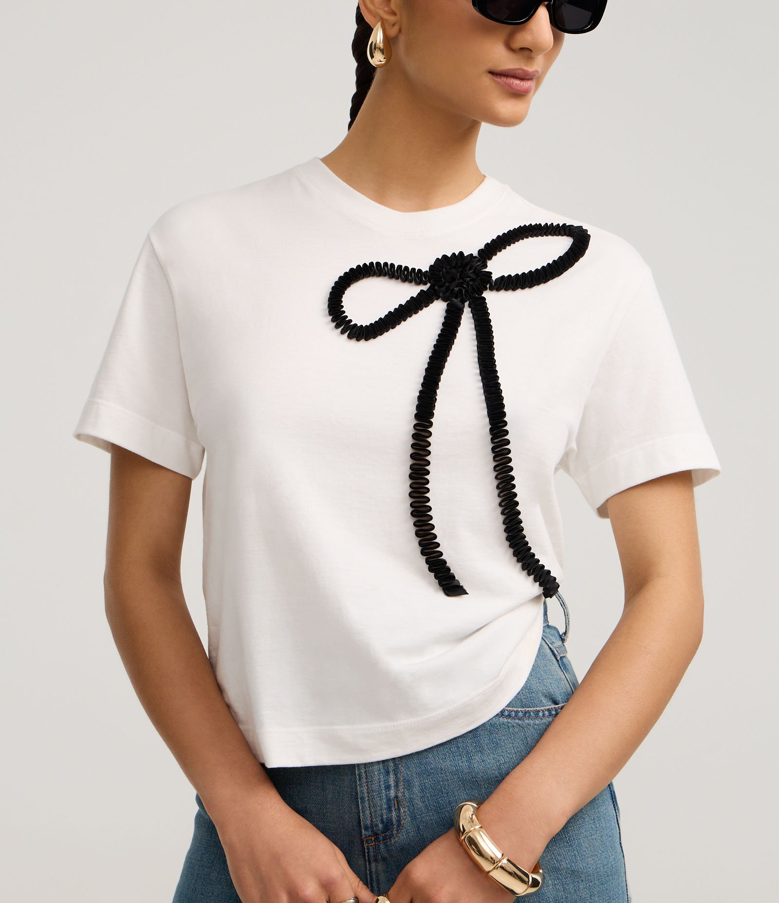 Camiseta Boxy em Algodão com Bordado de Laço Branco 4