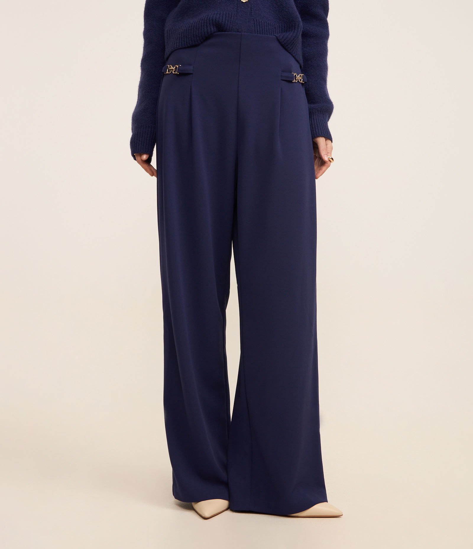 Calça Wide Leg em Crepe com Aviamentos Metalizados Azul 3