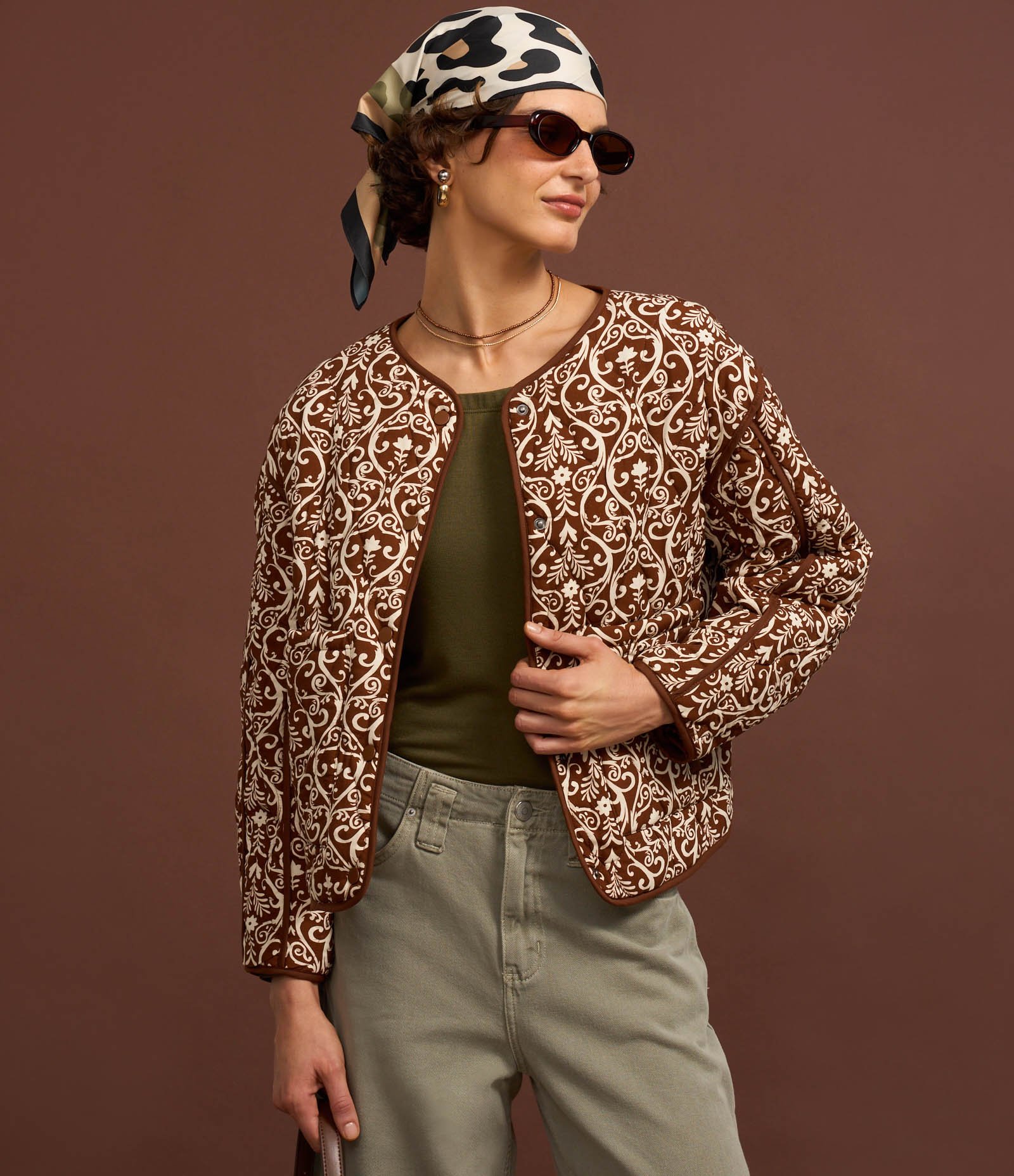 Jaqueta Trucker em Twill Paisley com Bolsos Marrom 3