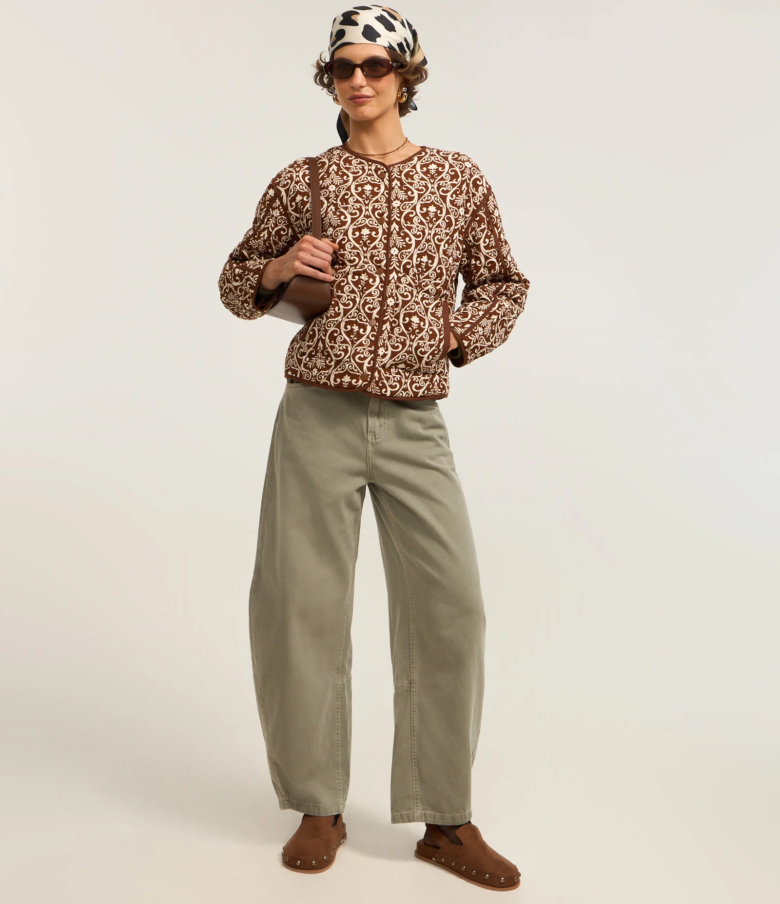 Jaqueta Trucker em Twill Paisley com Bolsos Marrom 2