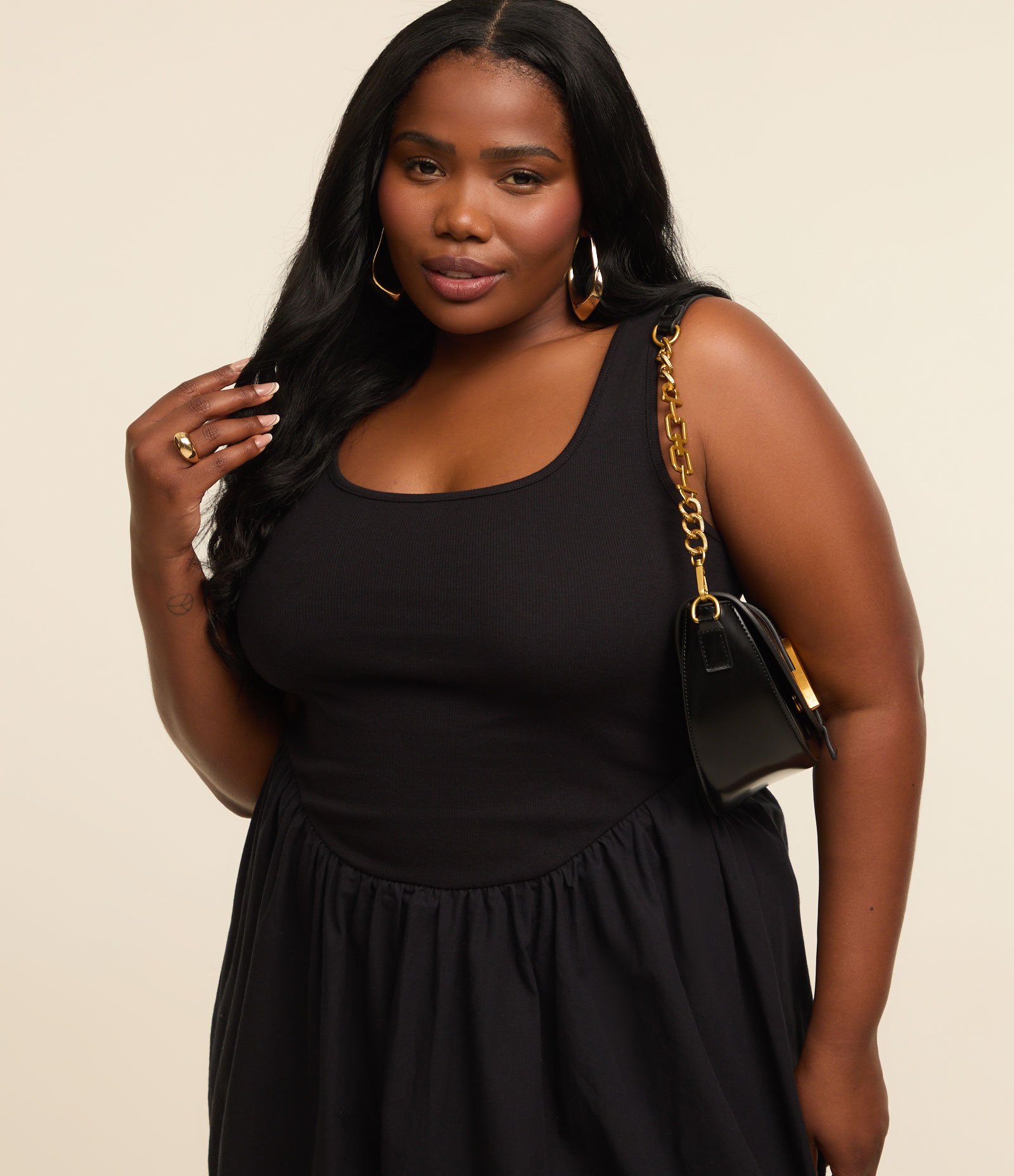 Vestido Curto Balonê sem Mangas em Algodão Curve & Plus Size Preto 4