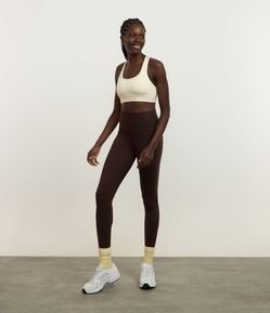 Calça Legging Esportiva em Poliamida com Cós Alto