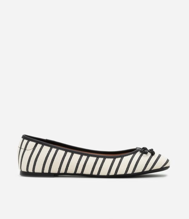 Cor: Off White/Preto | Tamanho: 36