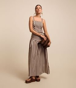 Saia Evasê Midi em Tricoline Listrado com Recorte Assimétrico