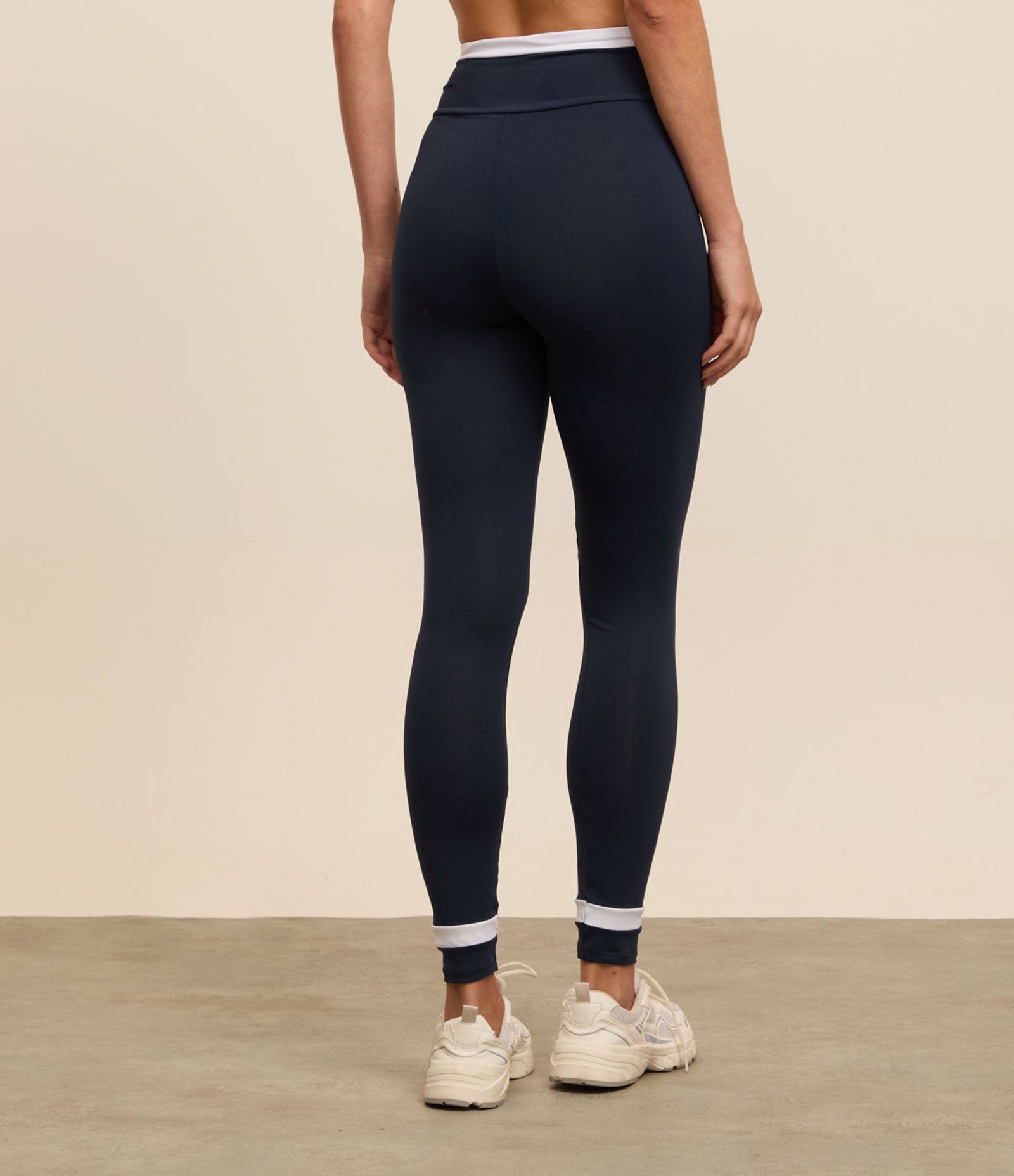 Calça Legging Esportiva em Microfibra Azul 3